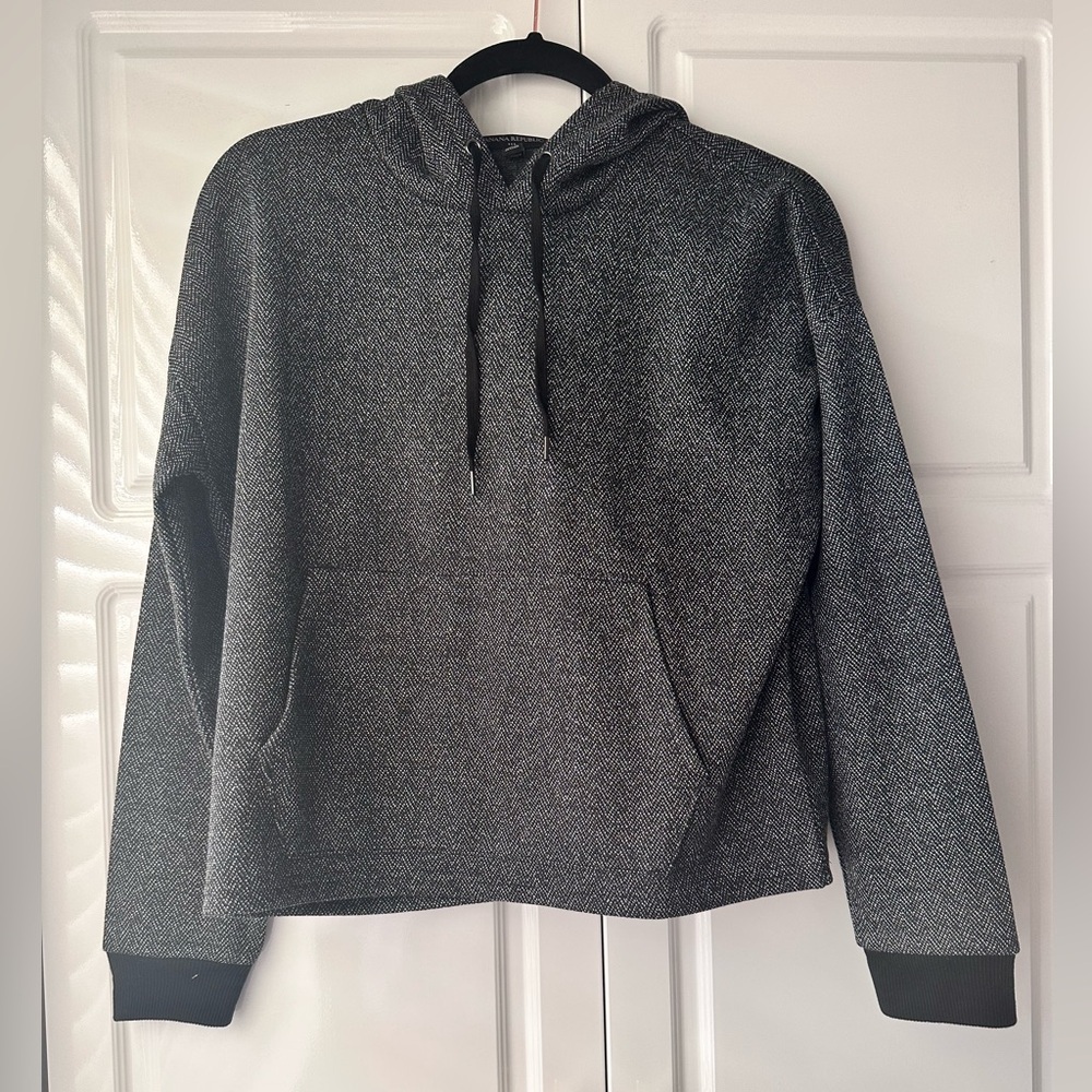 Banana Republic Black and White Knit Top NWT